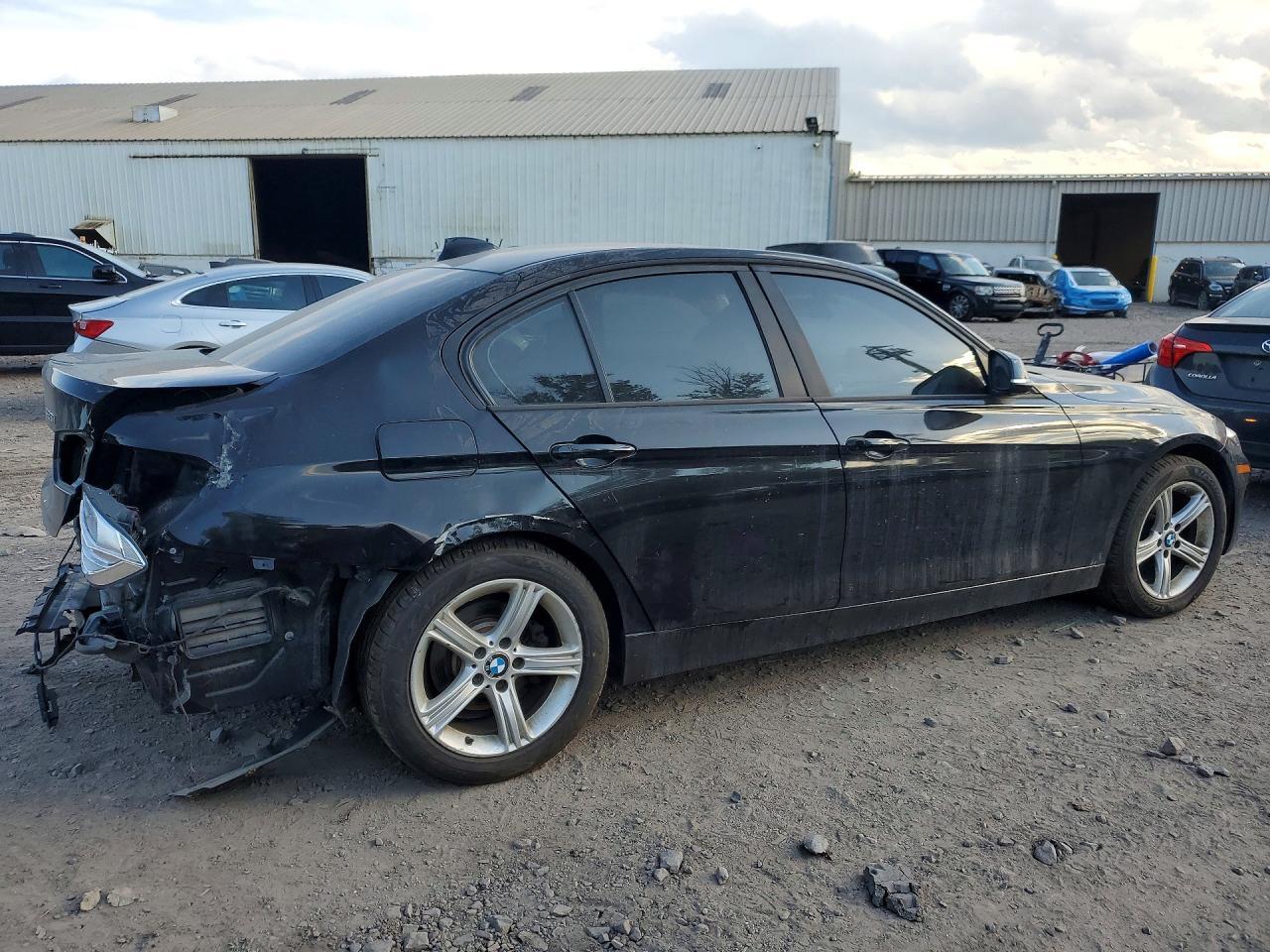 2013 BMW 328 Xi Sulev - Image 3
