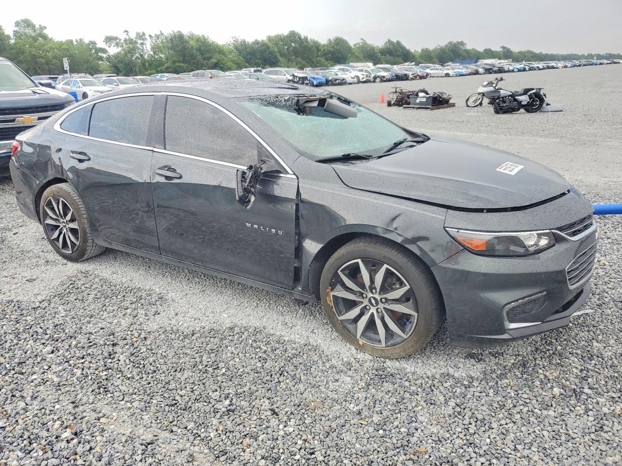 2017 Chevrolet Malibu Lt - Image 4