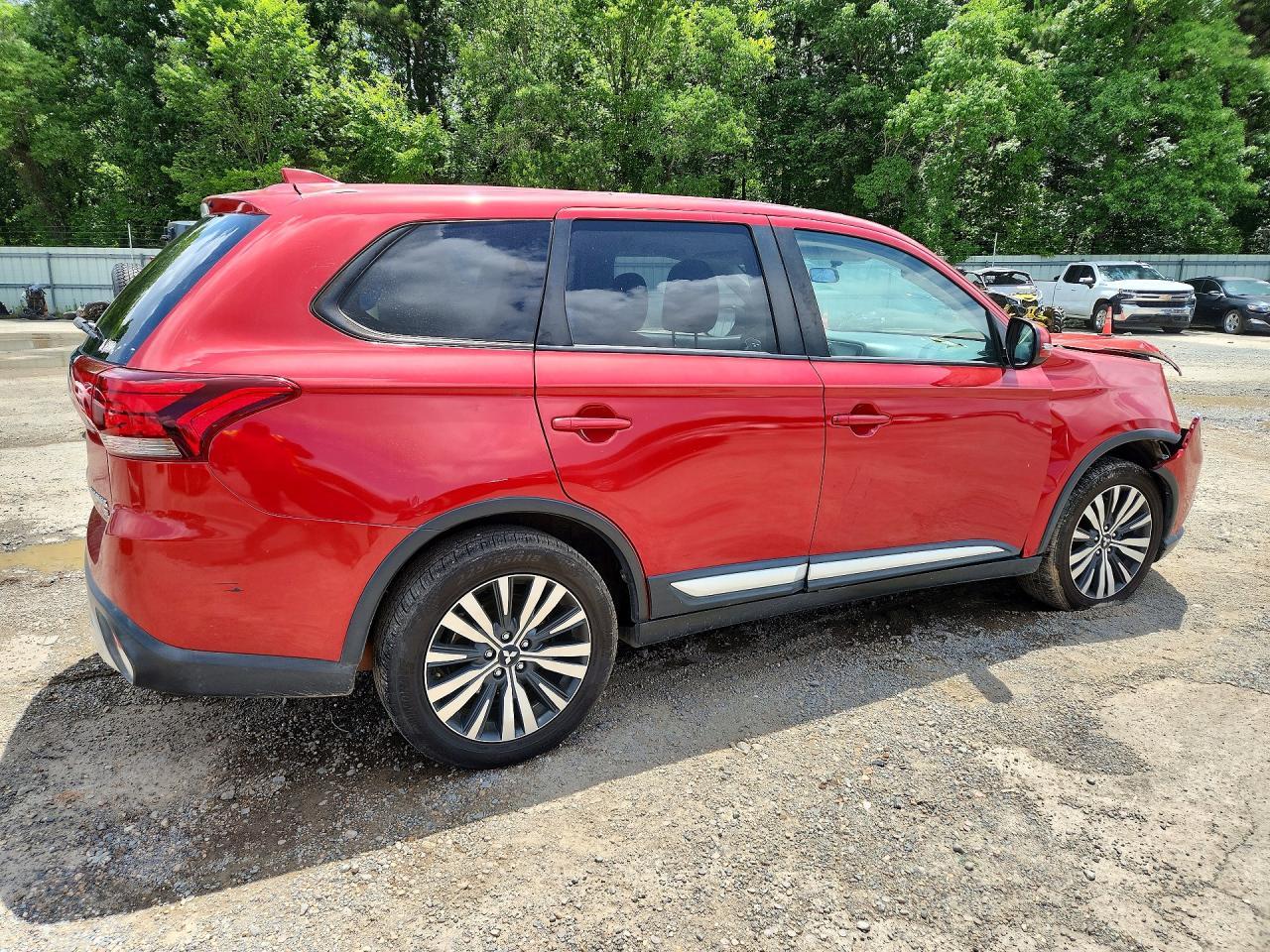 2019 Mitsubishi Outlander Se - Фото 3