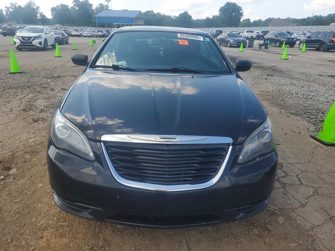 2013 Chrysler 200 S - Фото 5