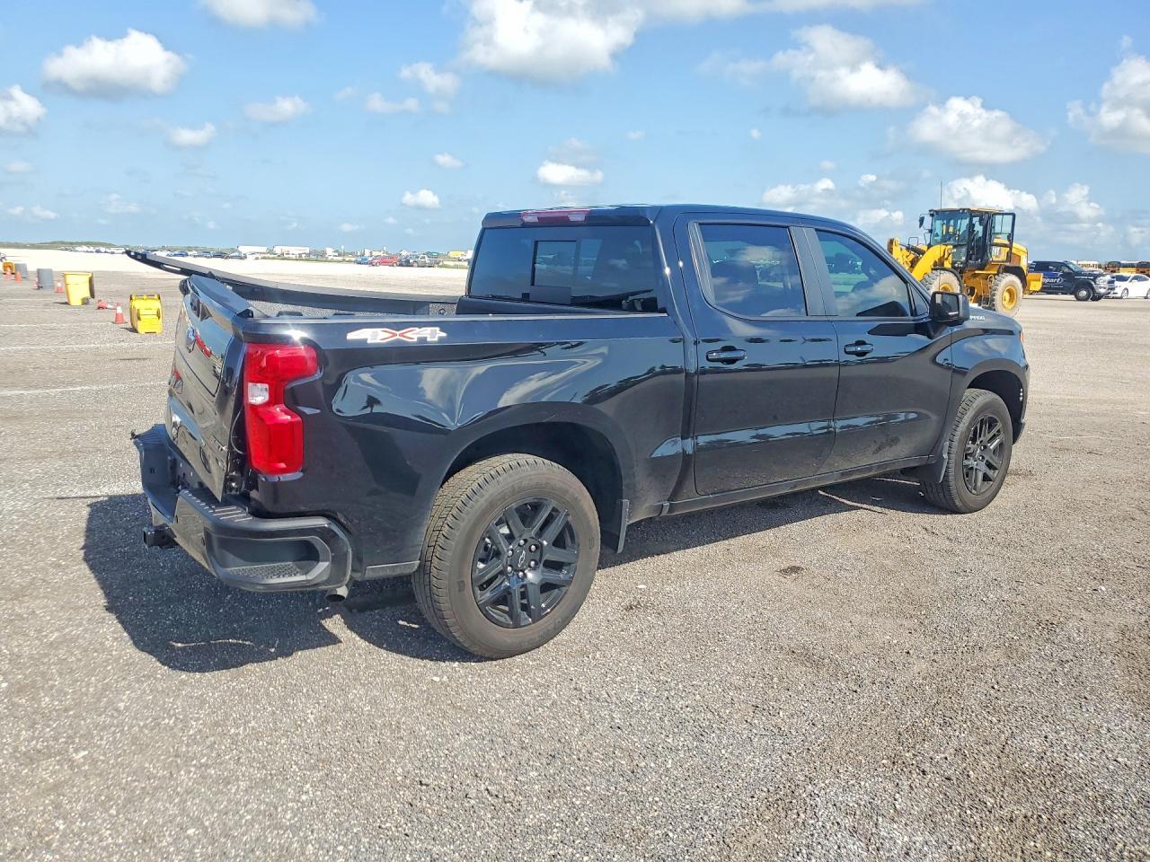 2026 Chevrolet Silverado K1500 Rst - Image 3