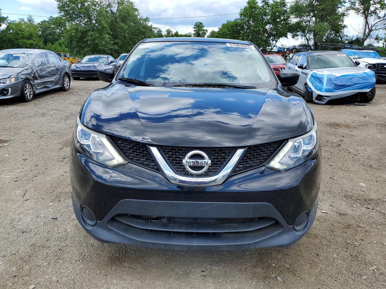 2017 Nissan Rogue Sport S - Фото 5