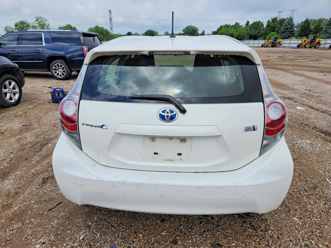 2013 Toyota Prius C One - Фото 6
