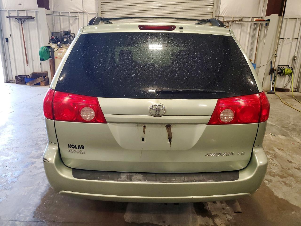 2006 Toyota Sienna Le 7 Passenger - Image 6