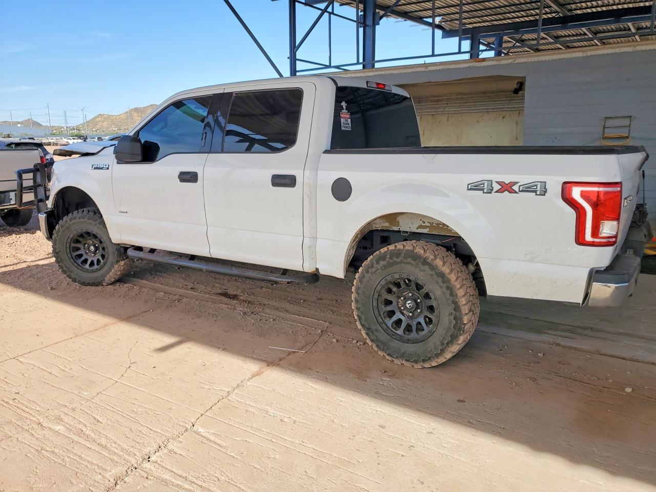 2016 Ford F150 Supercrew - Фото 2