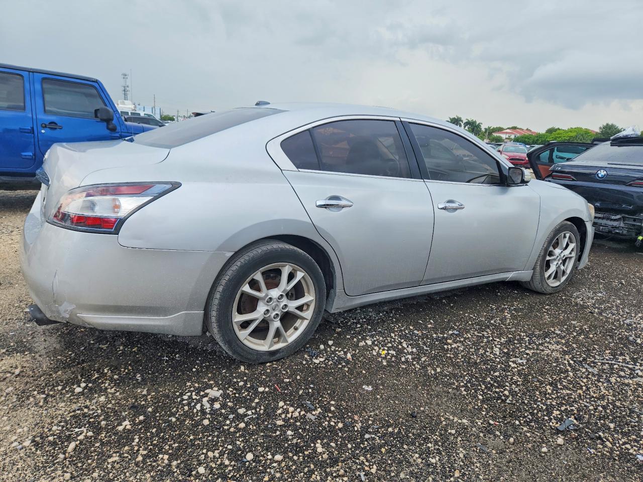 2014 Nissan Maxima 3.5 S - Image 3