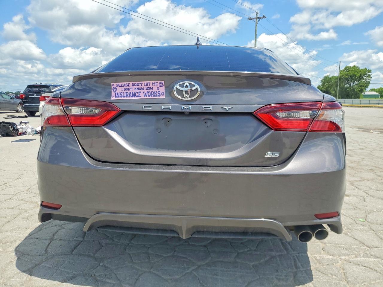 2021 Toyota Camry Se - Фото 6