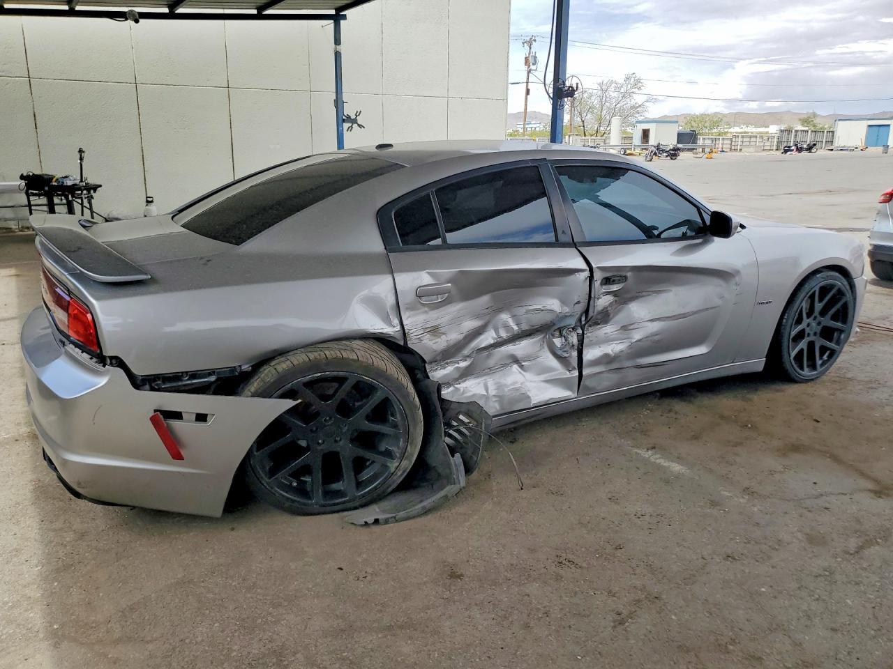 2013 Dodge Charger R - Фото 3