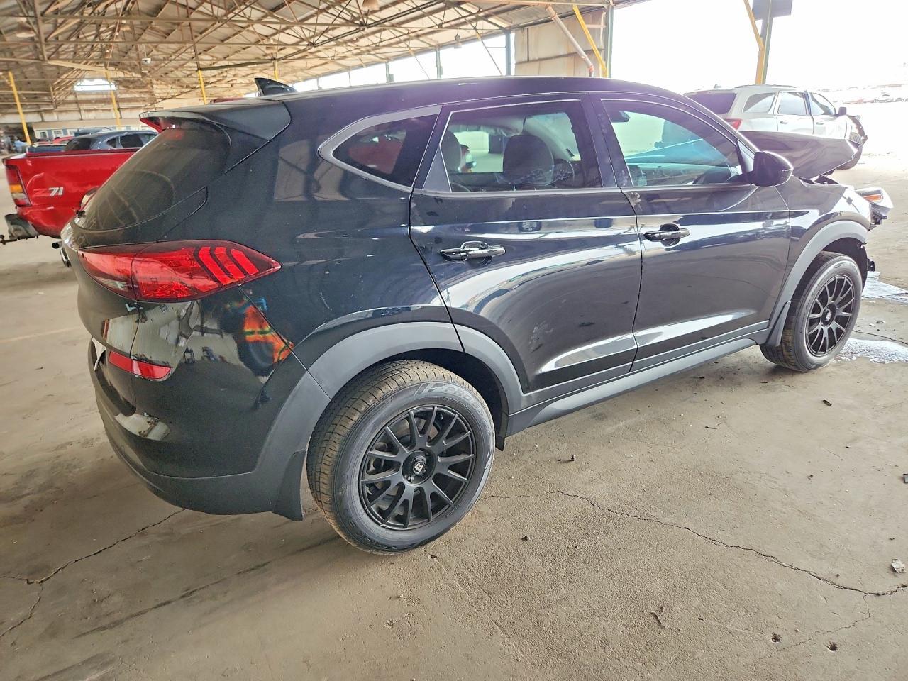 2021 Hyundai Tucson Se - Фото 3
