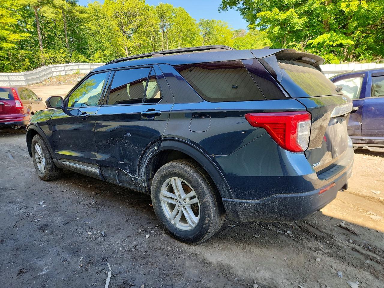 2023 Ford Explorer Xlt - Фото 2
