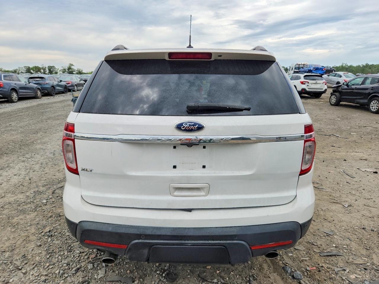 2011 Ford Explorer Xlt - Фото 6