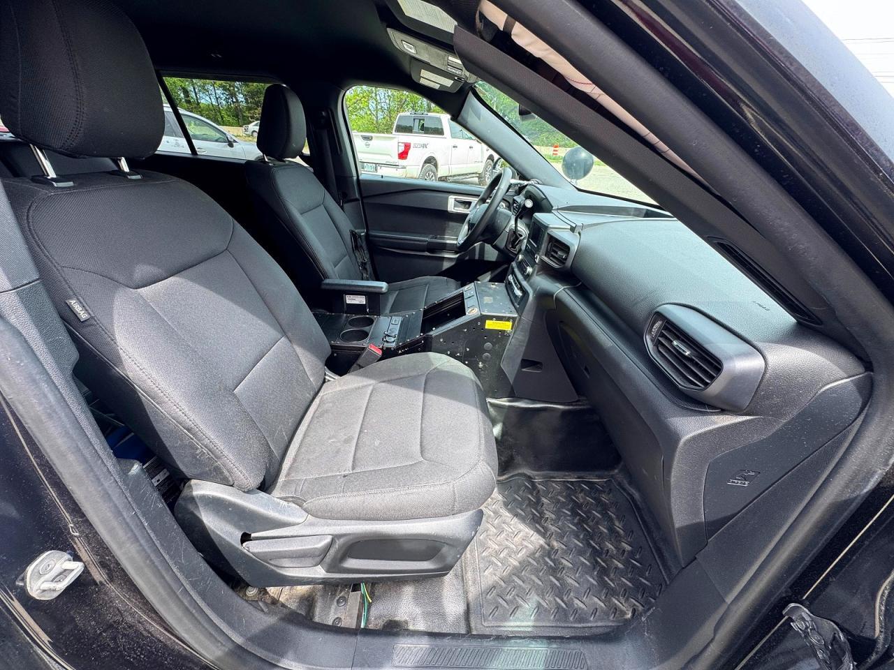 2020 Ford Explorer Police Interceptor - Image 5