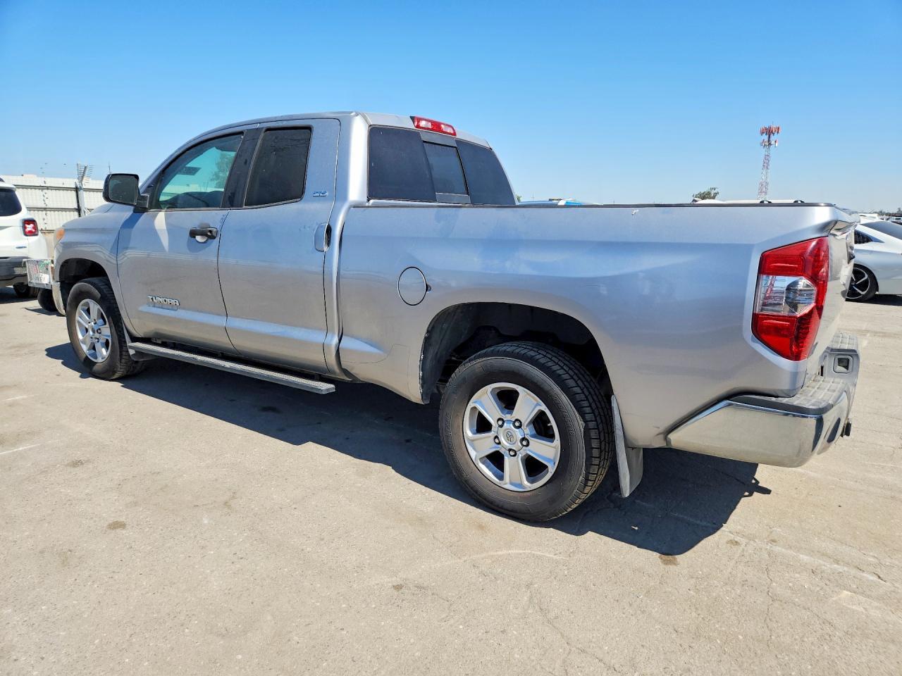 2014 Toyota Tundra Sr5 - Фото 2