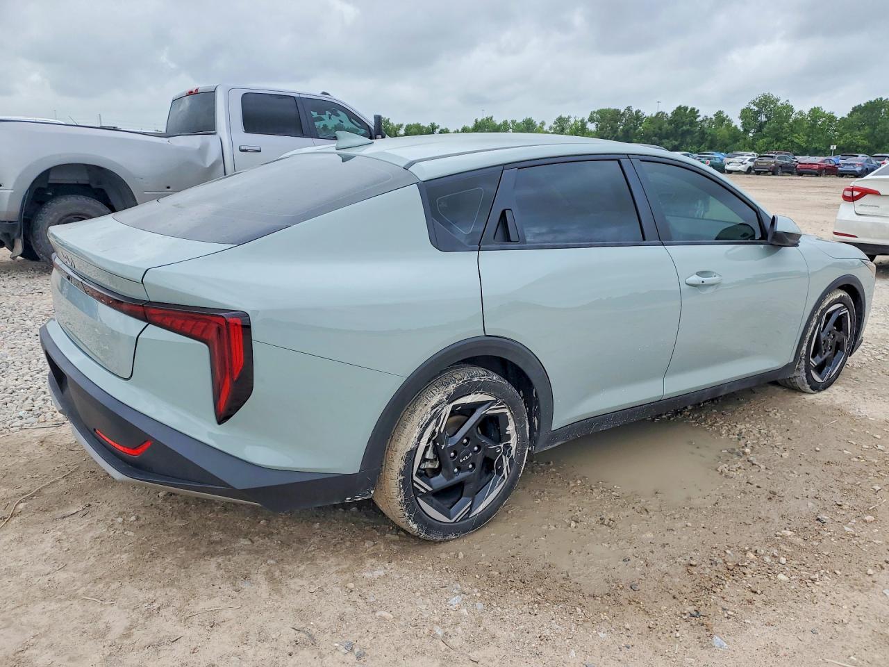2025 Kia K4 Ex - Image 3
