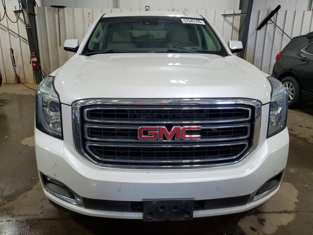 2016 GMC Yukon Slt - Фото 5