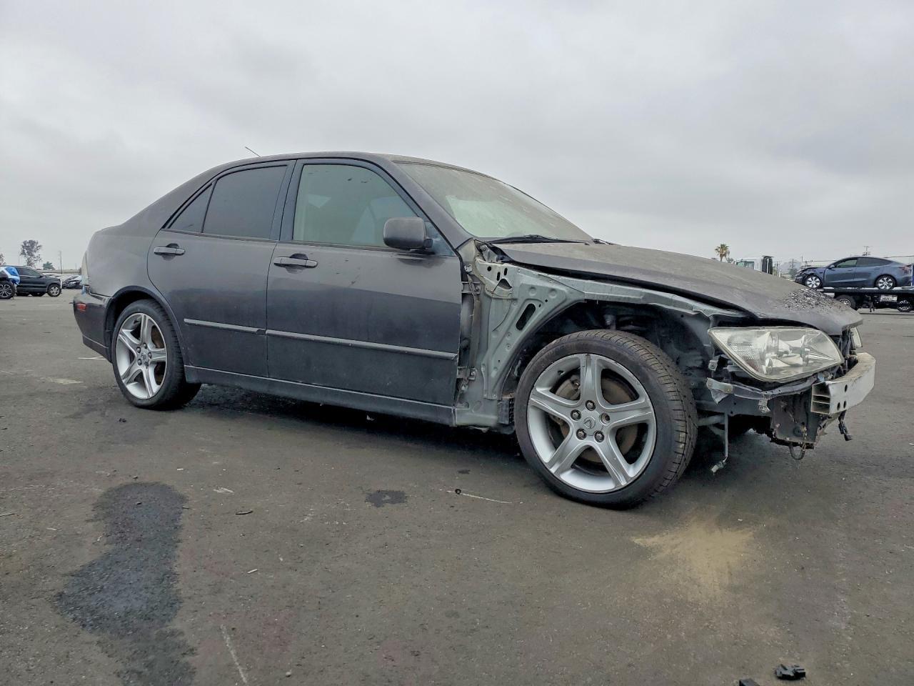2005 Lexus Is 300 - Image 4