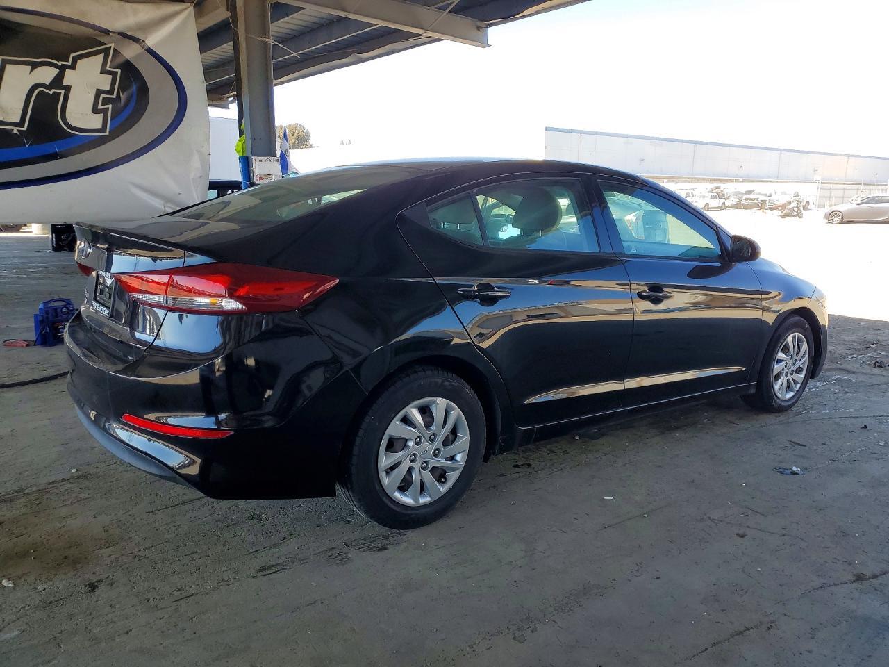 2018 Hyundai Elantra Se - Фото 3