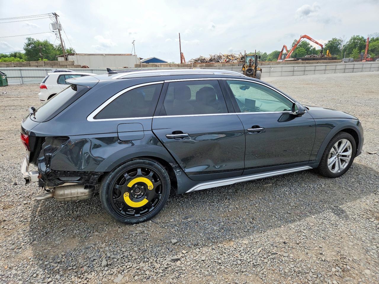2024 Audi A4 Allroad Premium Plus - Image 3