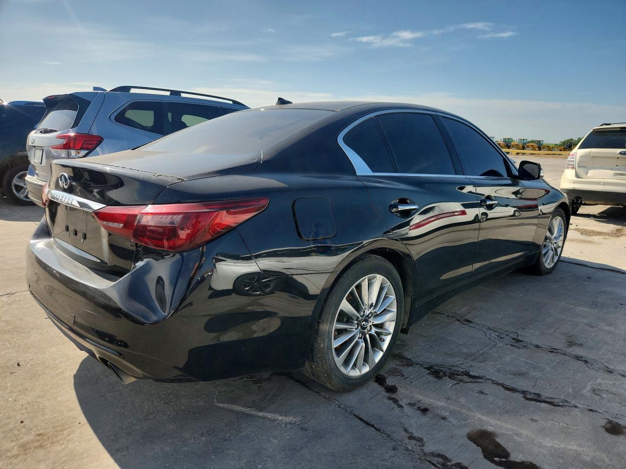 2019 Infiniti Q50 3.0T Luxe - Фото 3
