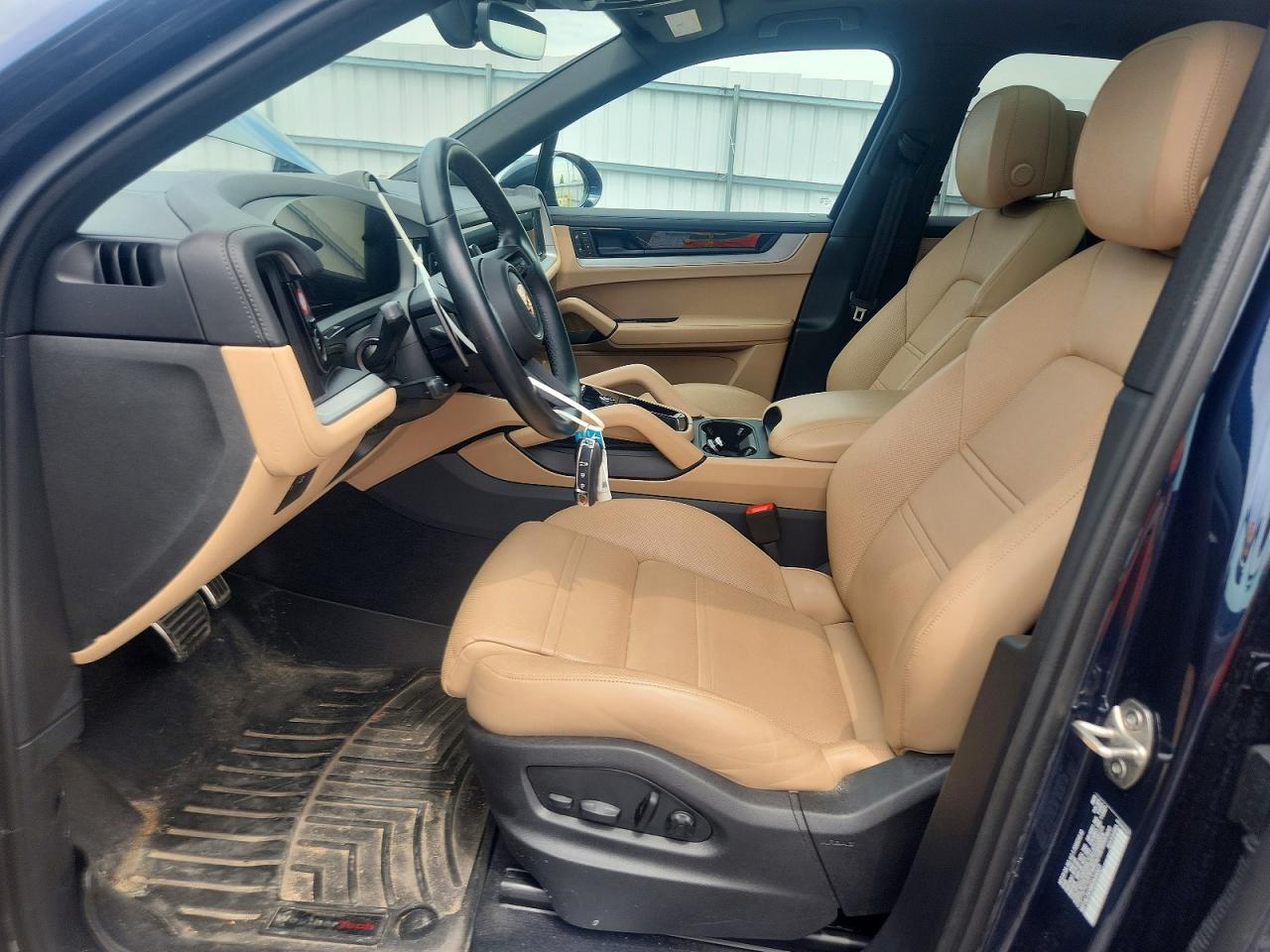 2024 Porsche Cayenne S - Image 7
