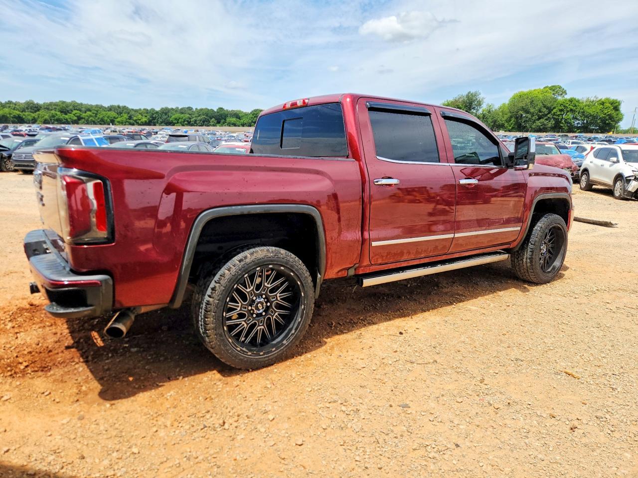 2016 GMC Sierra K1500 Denali - Image 3