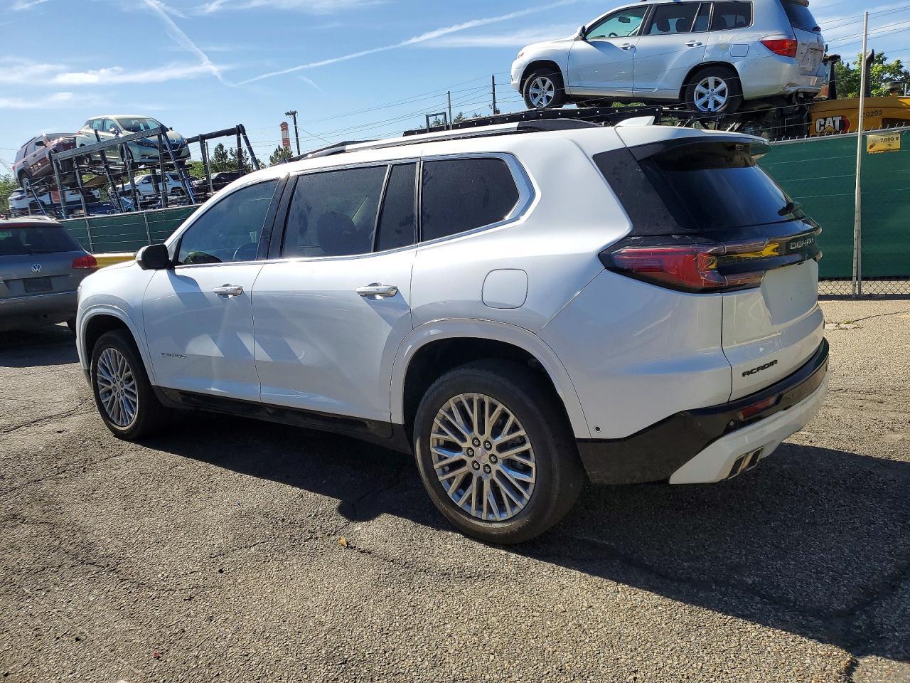 2024 GMC Acadia Denali - Фото 2