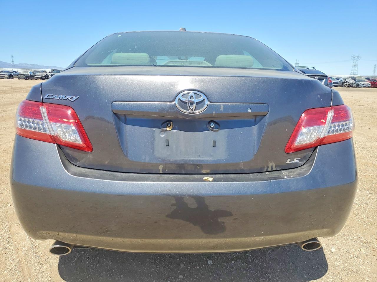 2011 Toyota Camry Le V6 - Image 6