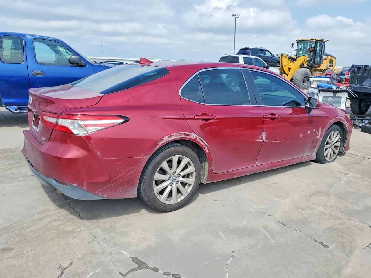 2020 Toyota Camry - Фото 3
