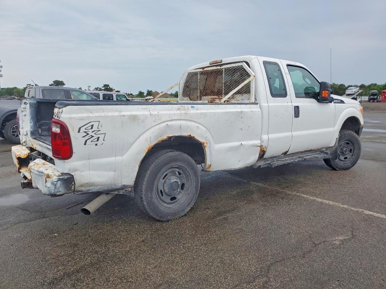2011 Ford F250 Super Duty - Фото 3