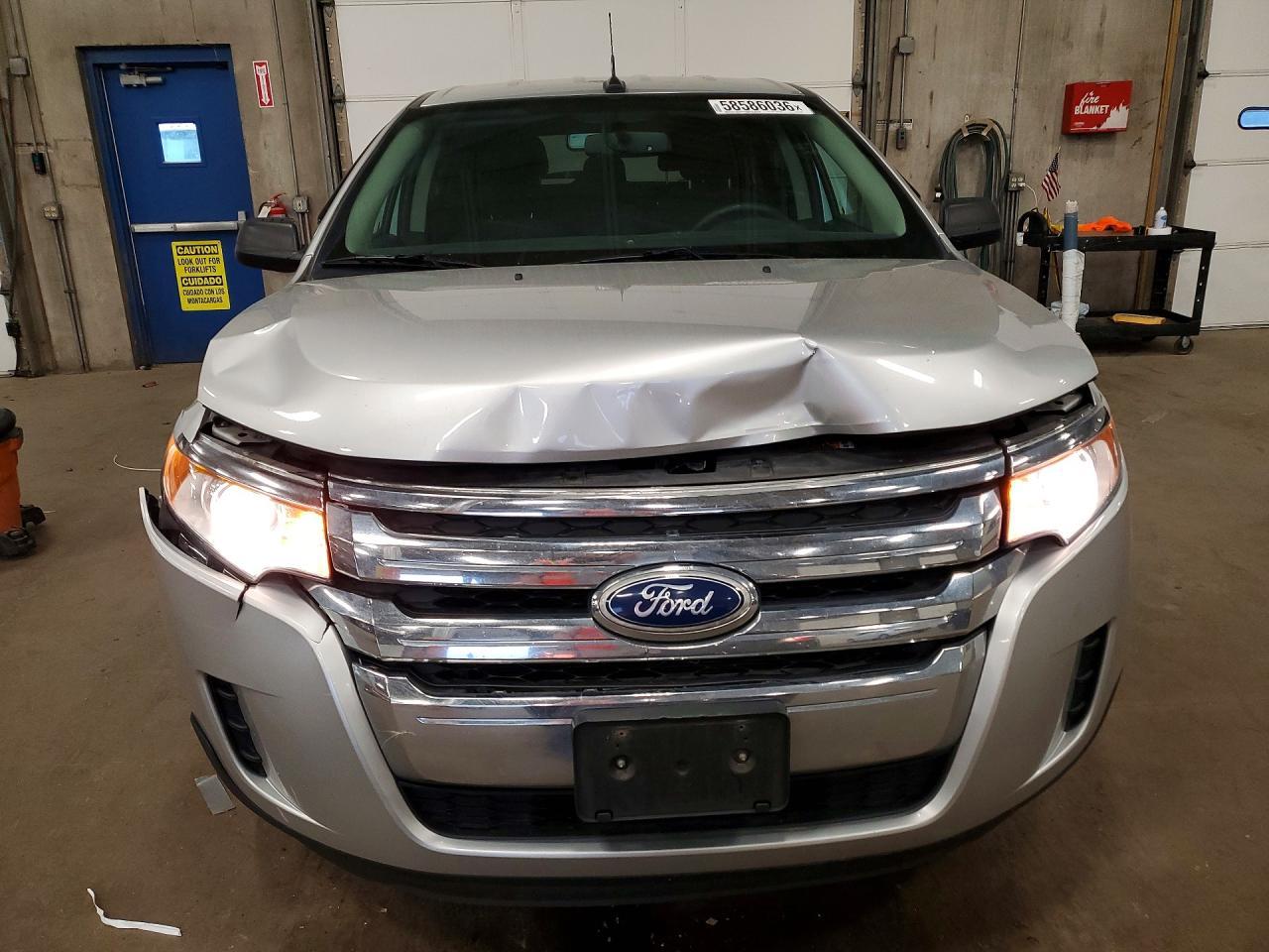 2013 Ford Edge Se - Image 5