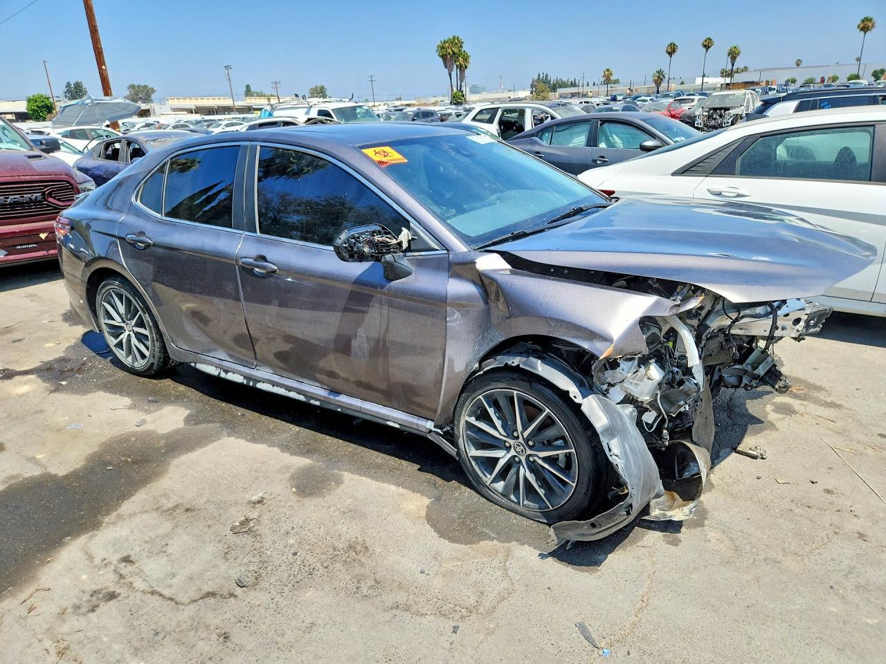 2023 Toyota Camry Se - Фото 4