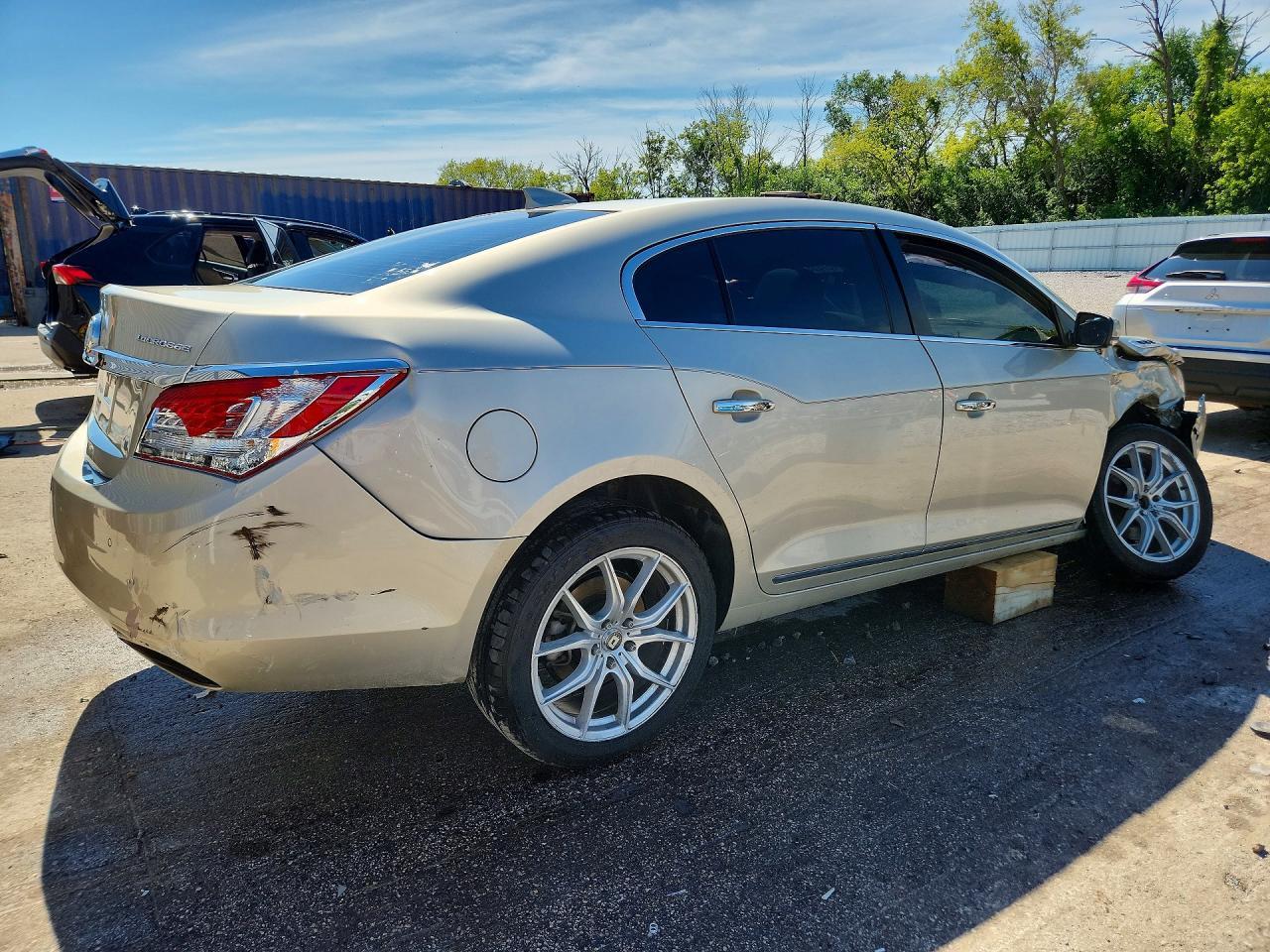 2015 Buick Lacrosse Premium - Фото 3