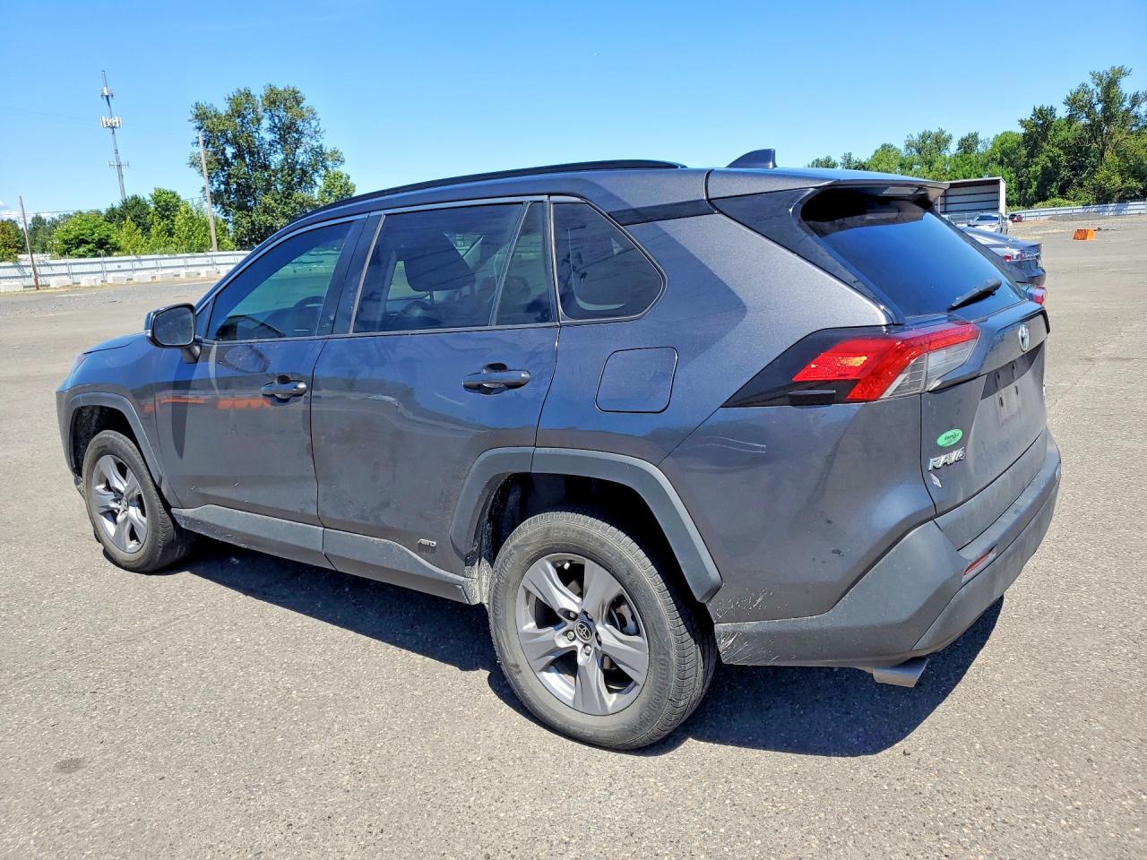 2022 Toyota Rav4 Xle - Фото 2