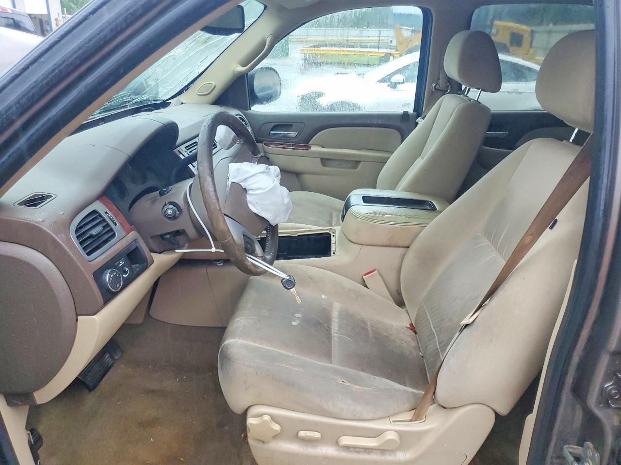 2011 Chevrolet Tahoe C1500 Ls - Image 7