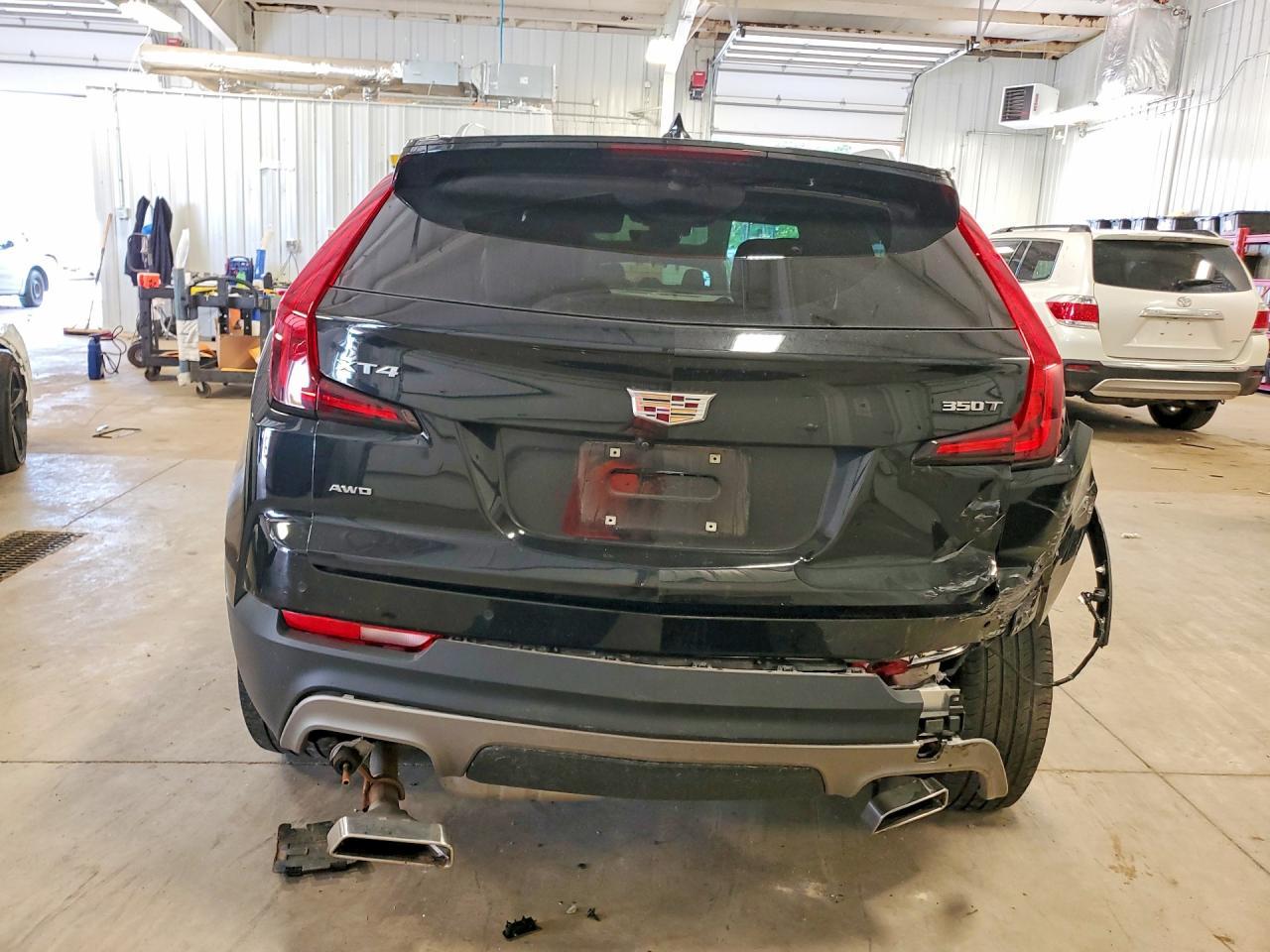 2022 Cadillac Xt4 Premium Luxury - Фото 6
