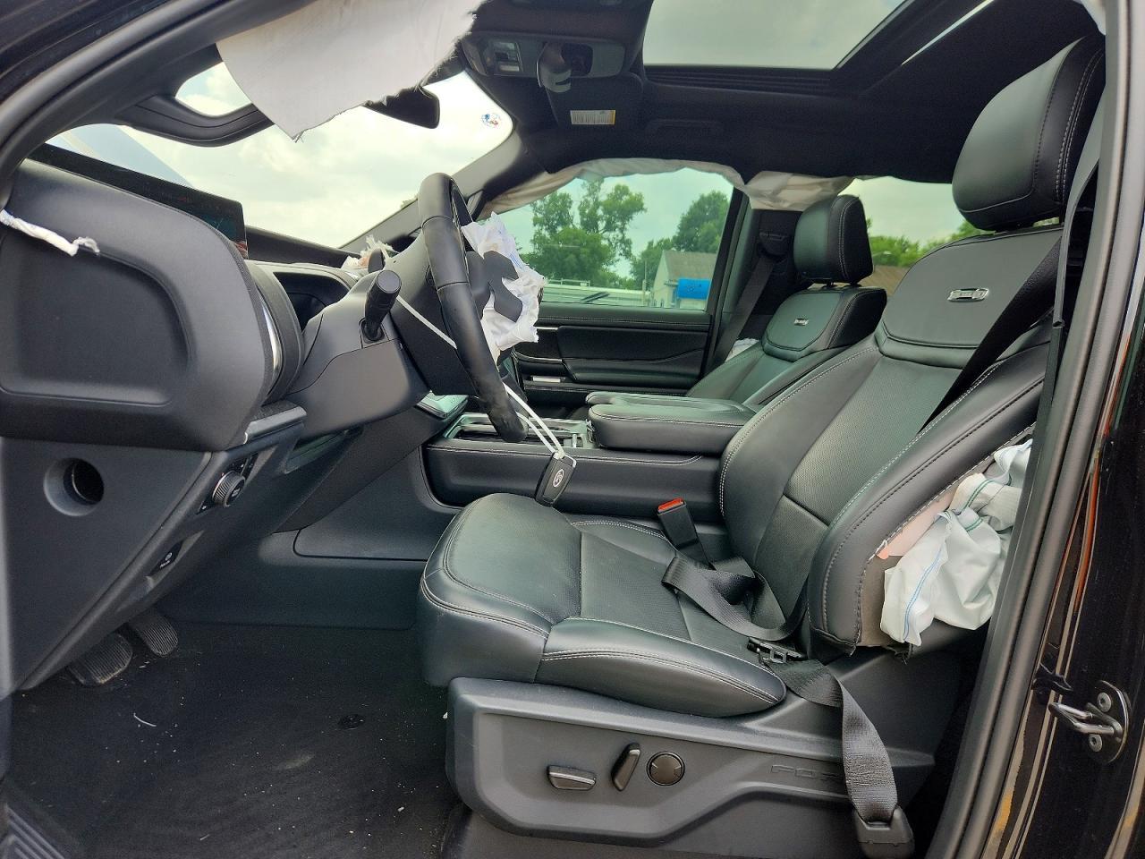 2025 Ford Expedition Max Platinum - Image 7