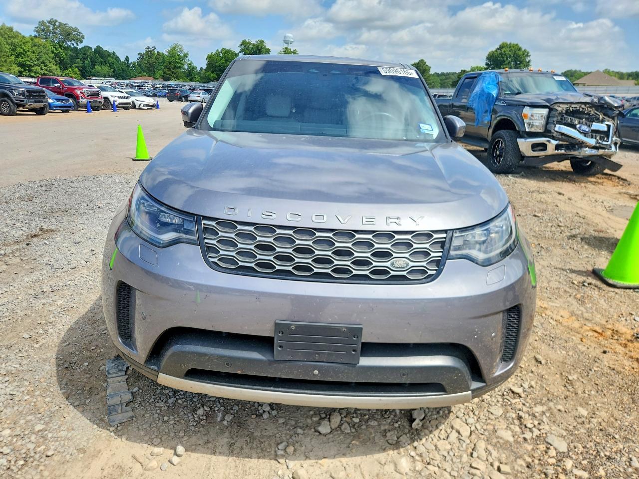2023 Land Rover Discovery S - Image 5
