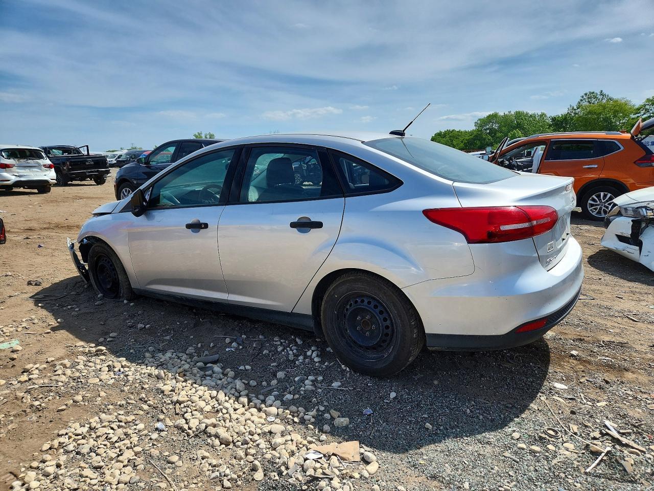 2018 Ford Focus S - Фото 2
