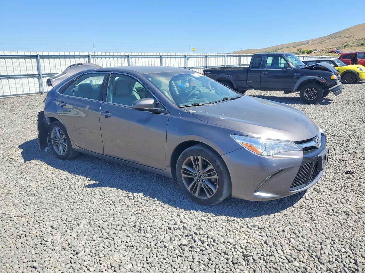 2016 Toyota Camry Se - Image 4