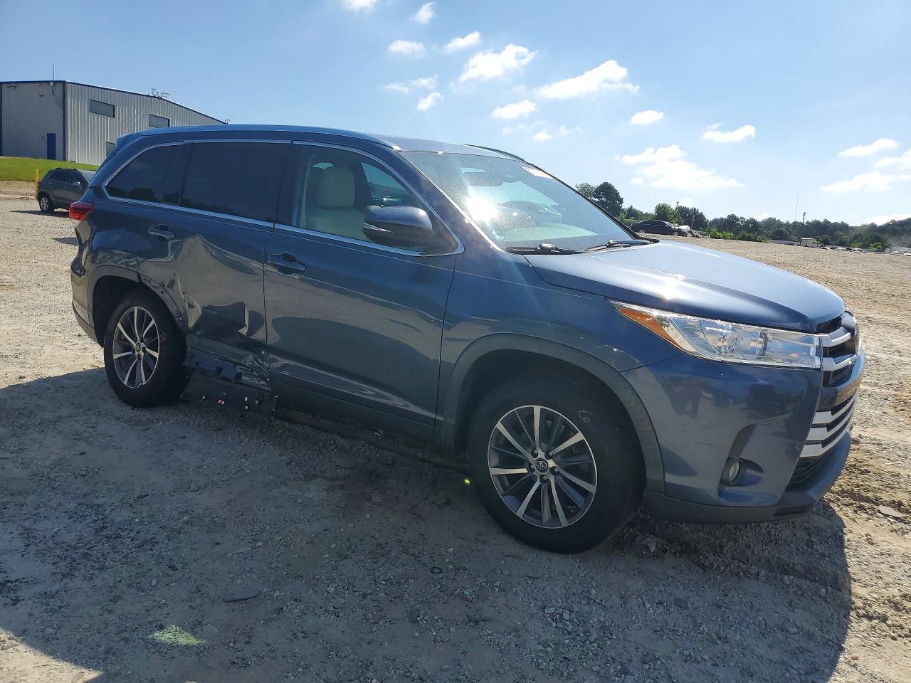 2019 Toyota Highlander Xle - Фото 4