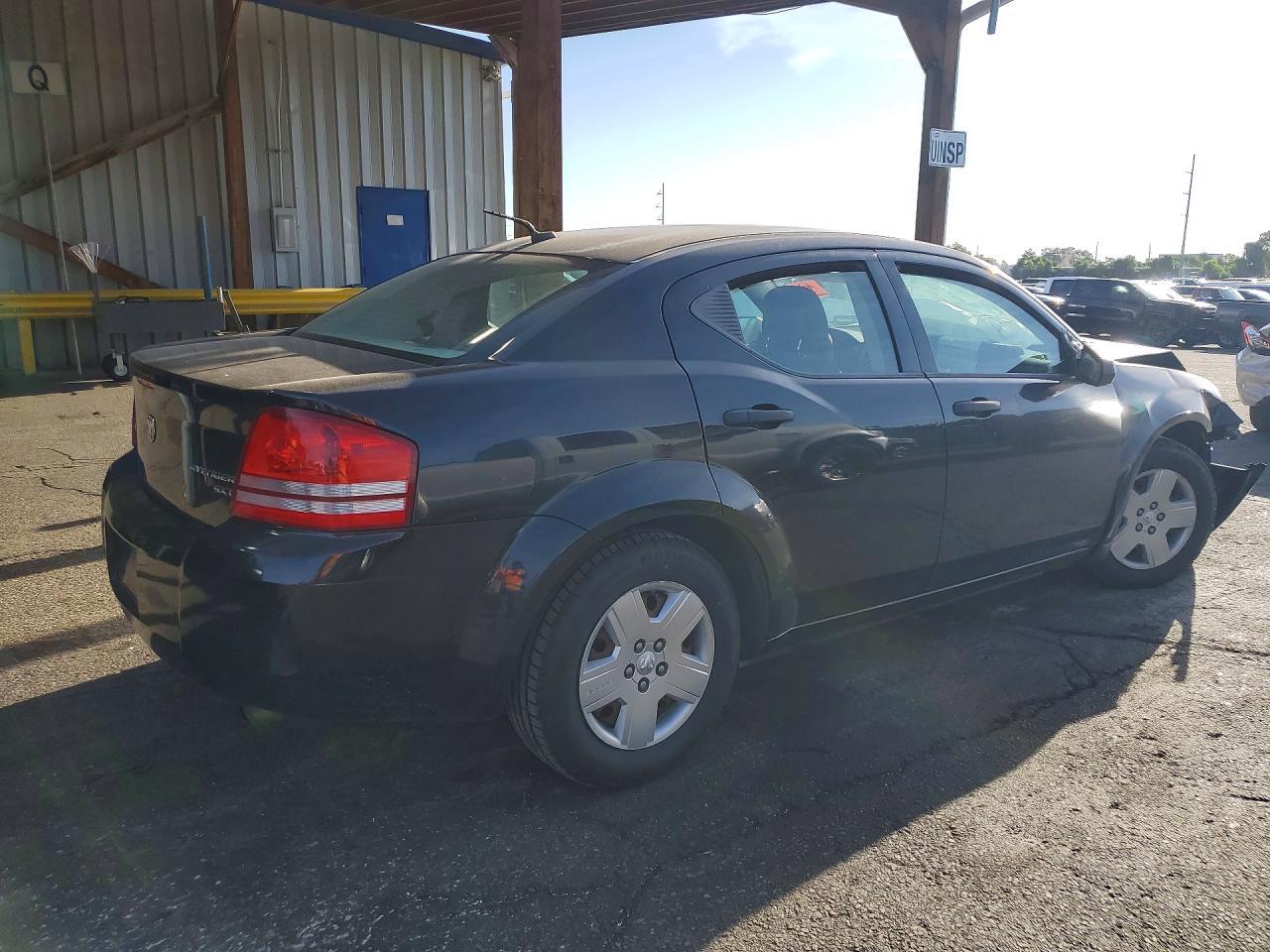 2010 Dodge Avenger Sxt - Фото 3