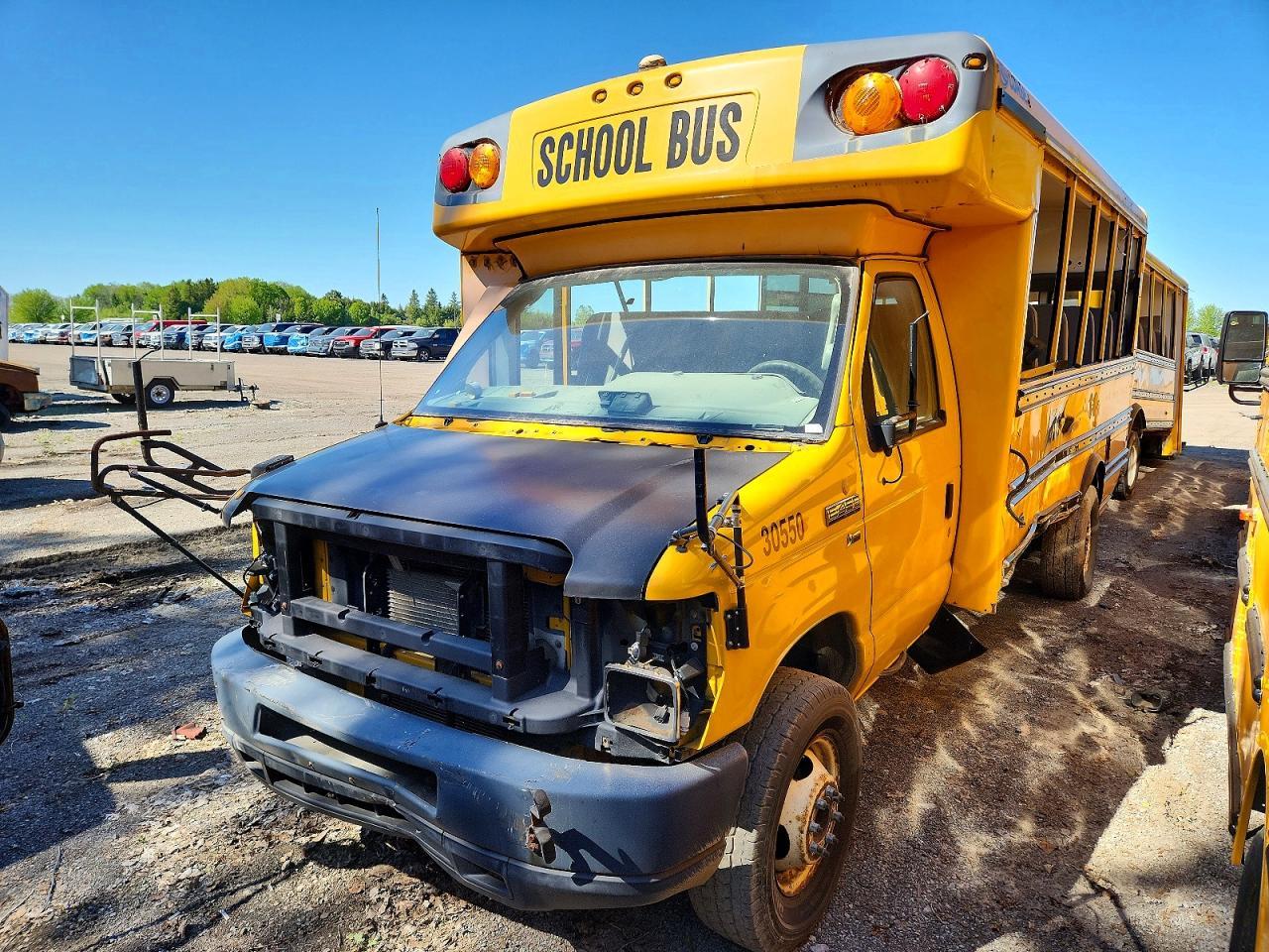 2014 Ford E450 School Bus - Фото 2