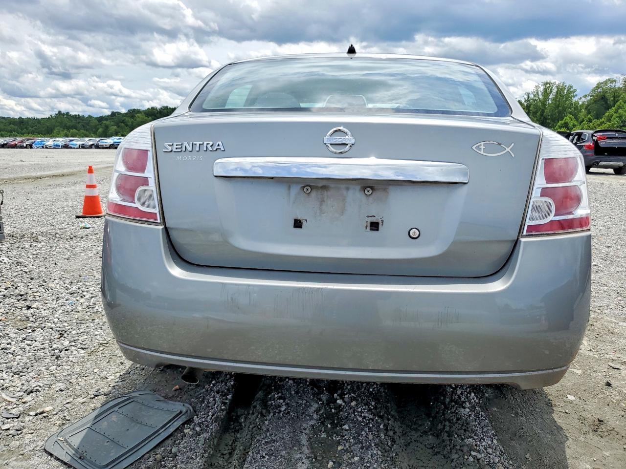 2010 Nissan Sentra 2.0 - Фото 6