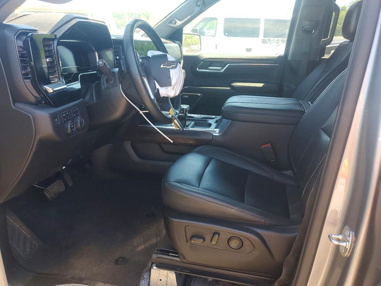 2024 Chevrolet Silverado K1500 Rst - Image 7