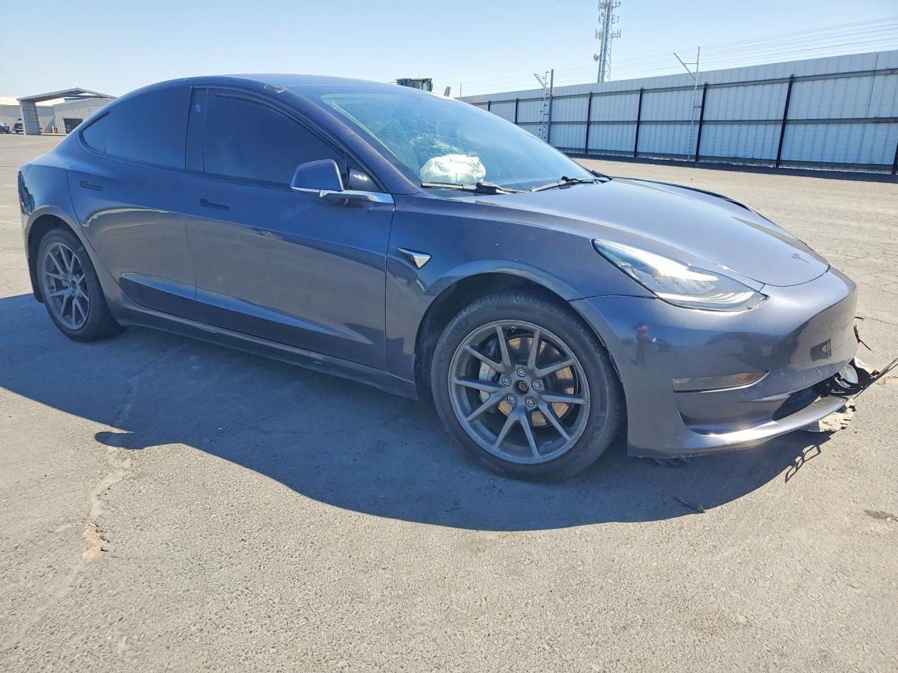 2019 Tesla Model 3 - Image 4