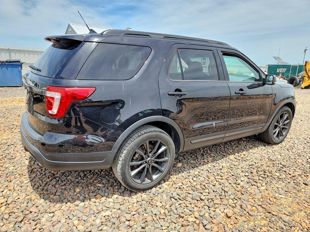 2019 Ford Explorer Xlt - Фото 3