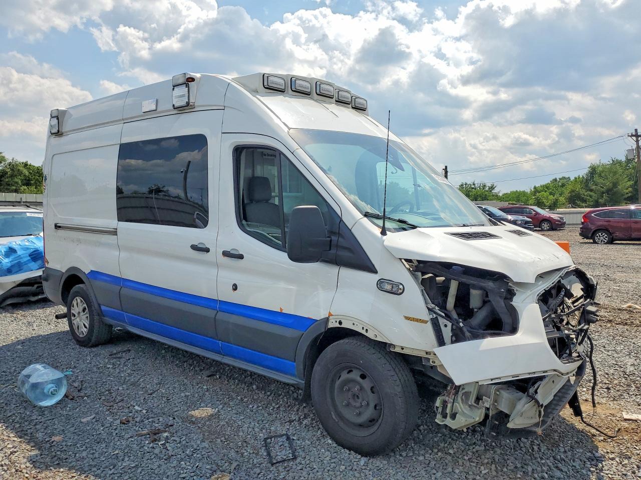 2017 Ford Transit T-250 - Image 4