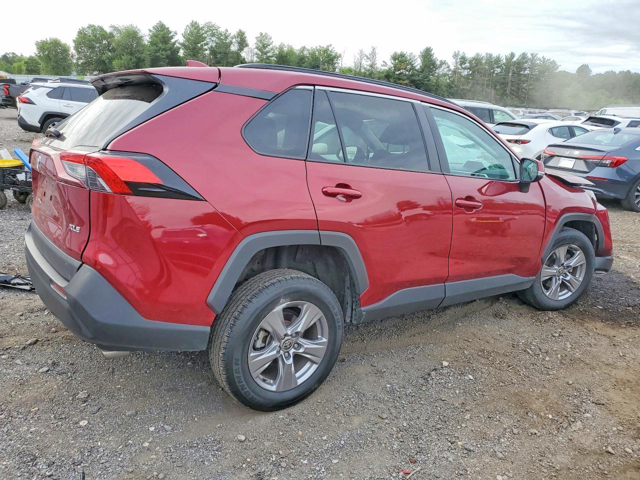 2023 Toyota Rav4 Xle - Фото 3