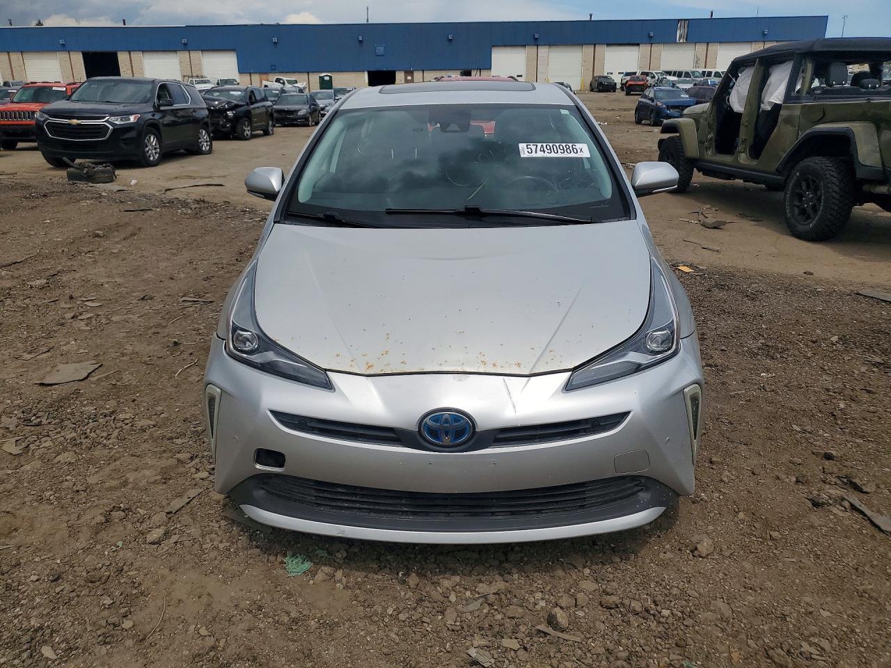 2019 Toyota Prius Limited - Image 5