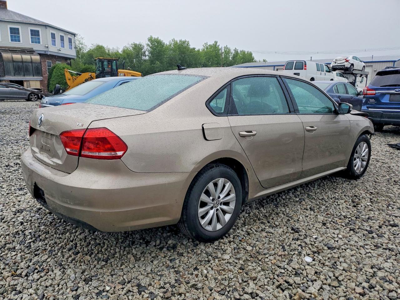 2015 Volkswagen Passat S - Фото 3